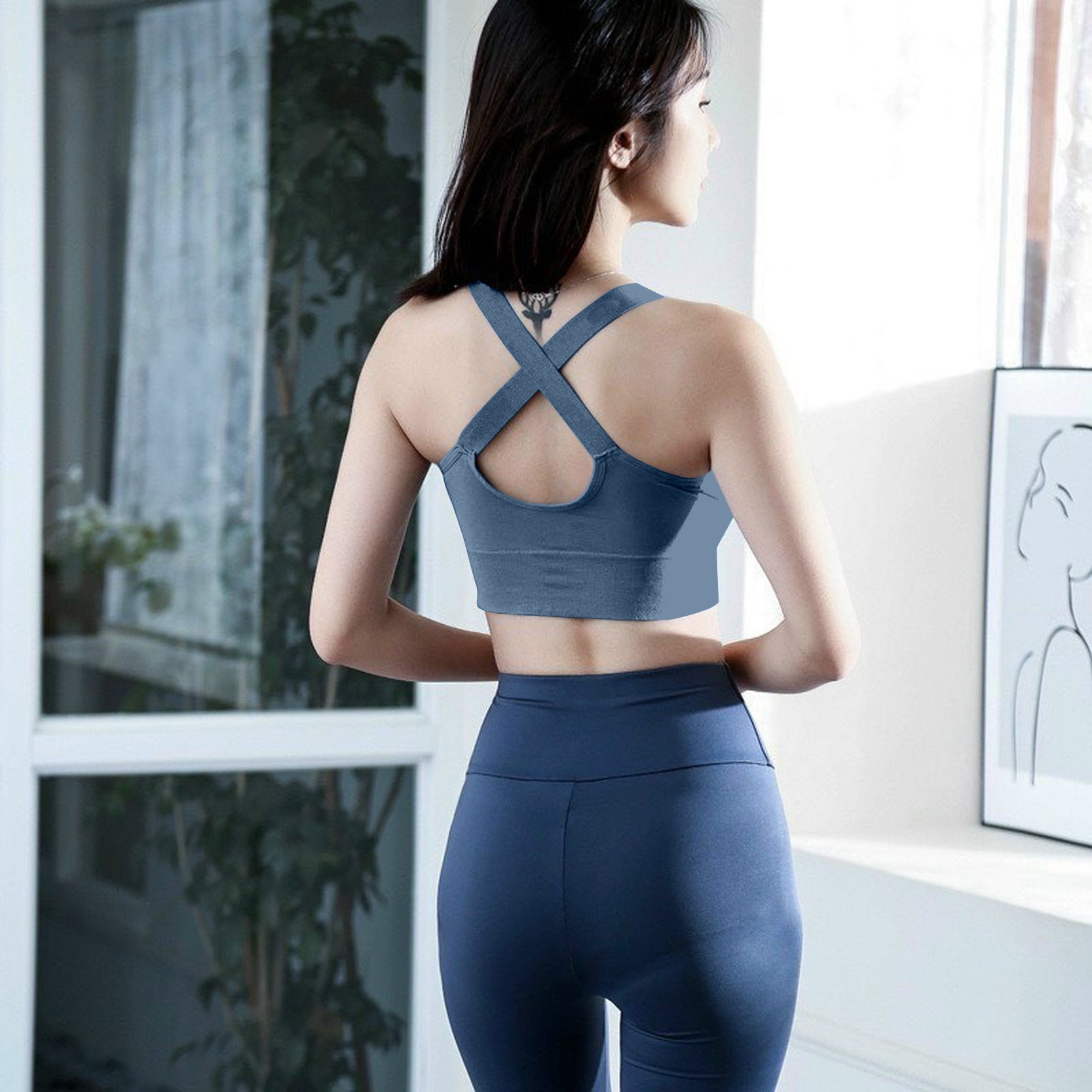 Stylish Button-Up Sports Bra for Women – Just Right Strap Branding, Comfortable Fit