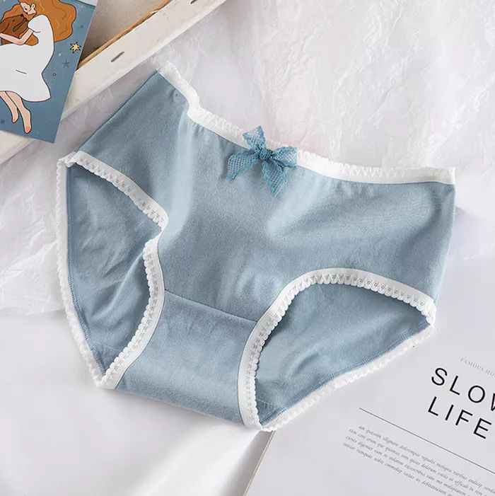 Women’s 5-Pack Cotton Panties – Soft, Breathable & Stylish Assorted Prints (Pack of 5)